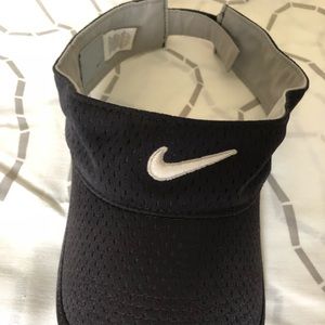 Nike visor